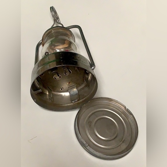 Mid Century Vintage Patented Metal Battery Operated Japanese Skater's Lamp - Picture 7 of 16